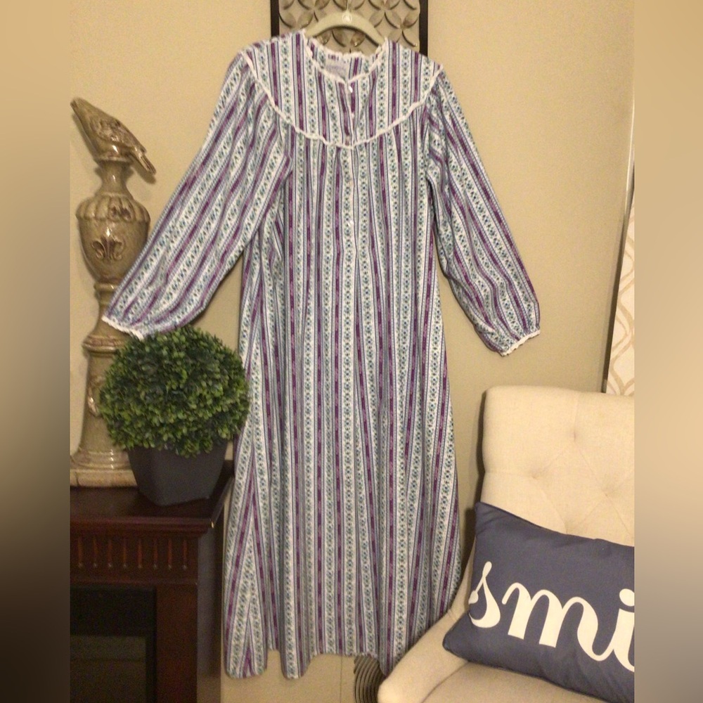 Lanz of Salzburg Flannel Nightgown